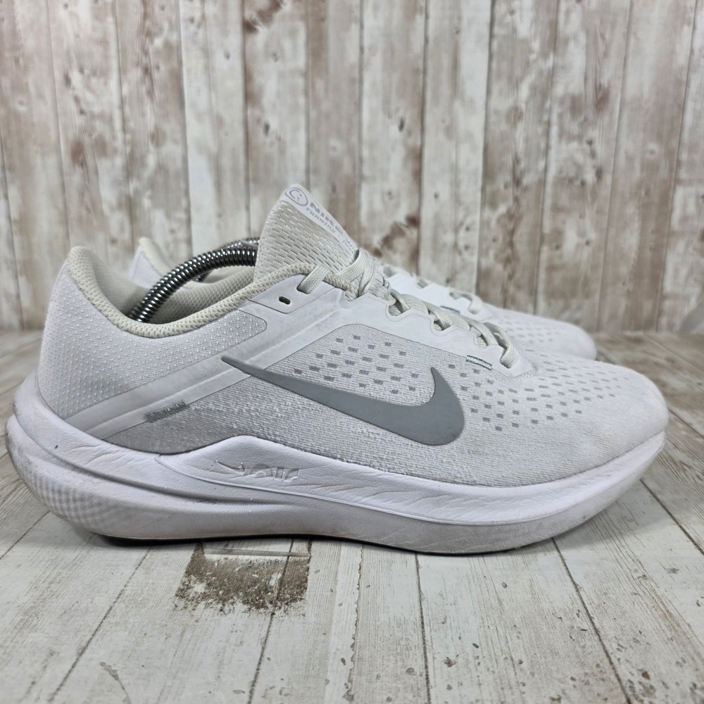 Nike Winflo 10 Mens Running Shoes White Metallic Silver DV4022-102 Size 10.5